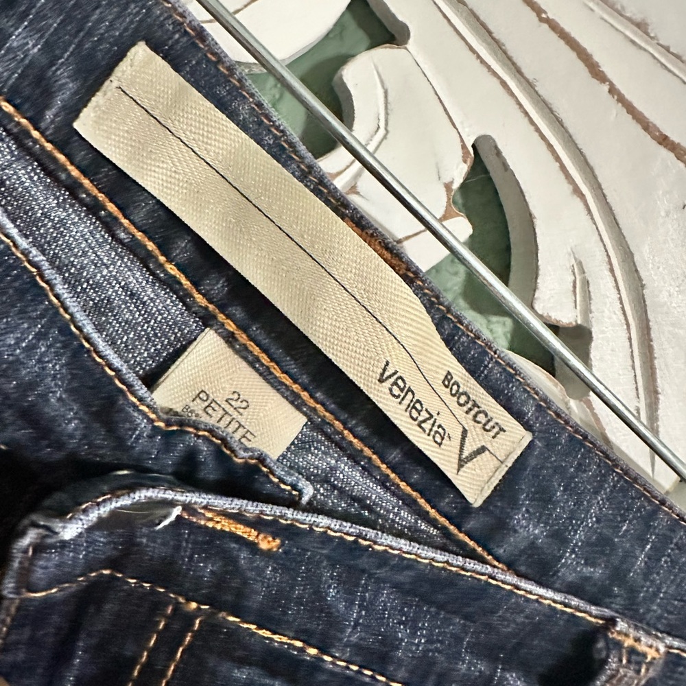 Lane Bryant Veniza bootcut jeans size 22w petite